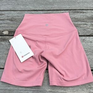 Lululemon Align High-Rise Short 6"
Pink Tide size 2 NWT
